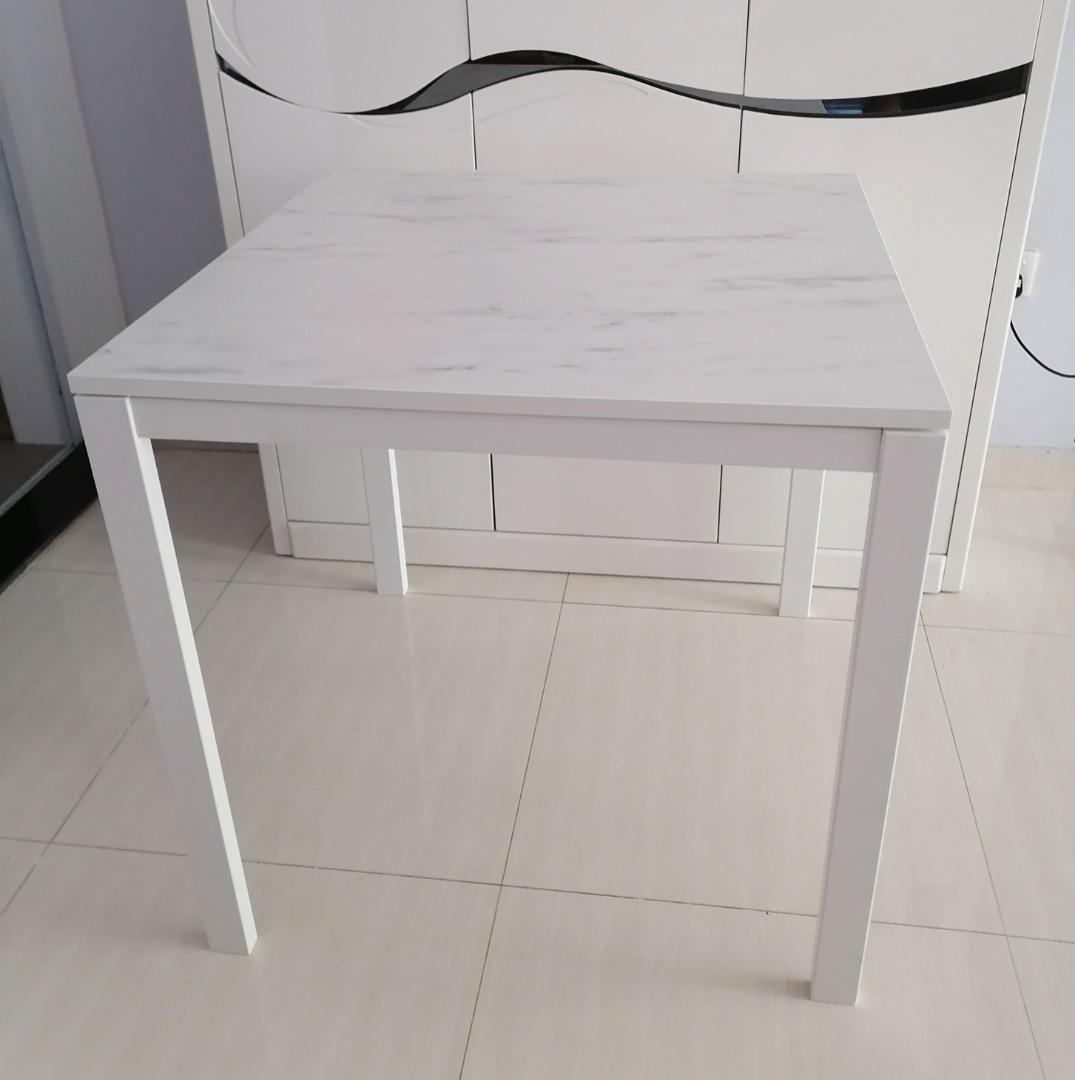 Ikea dining sales table marble