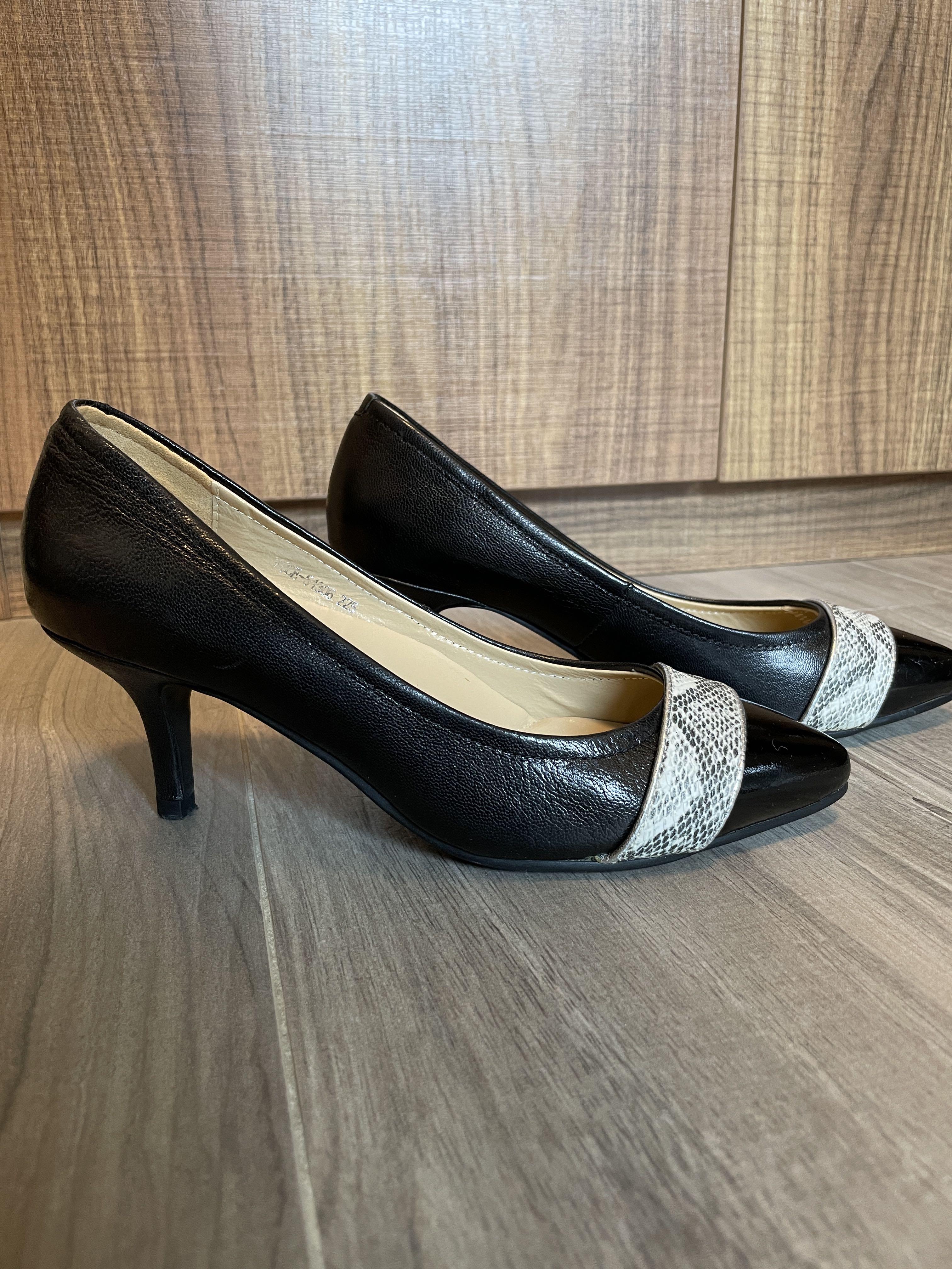 Japanese Viva circus shoes Carousell