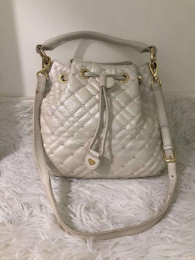 Lovcat top bucket bag