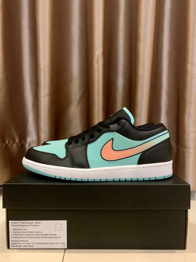 Nike Air Jordan 1 Low Tropical Twist SE, Fesyen Pria, Sepatu , Sneakers di  Carousell