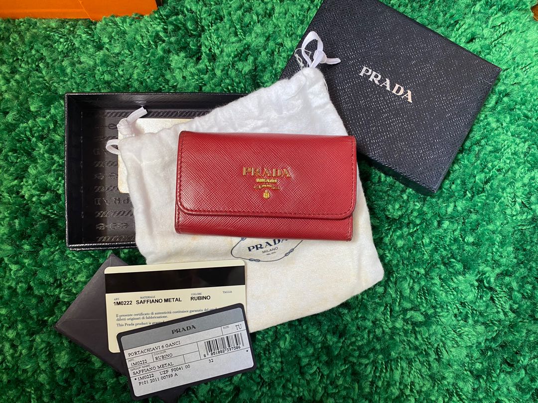 prada 6 key holder