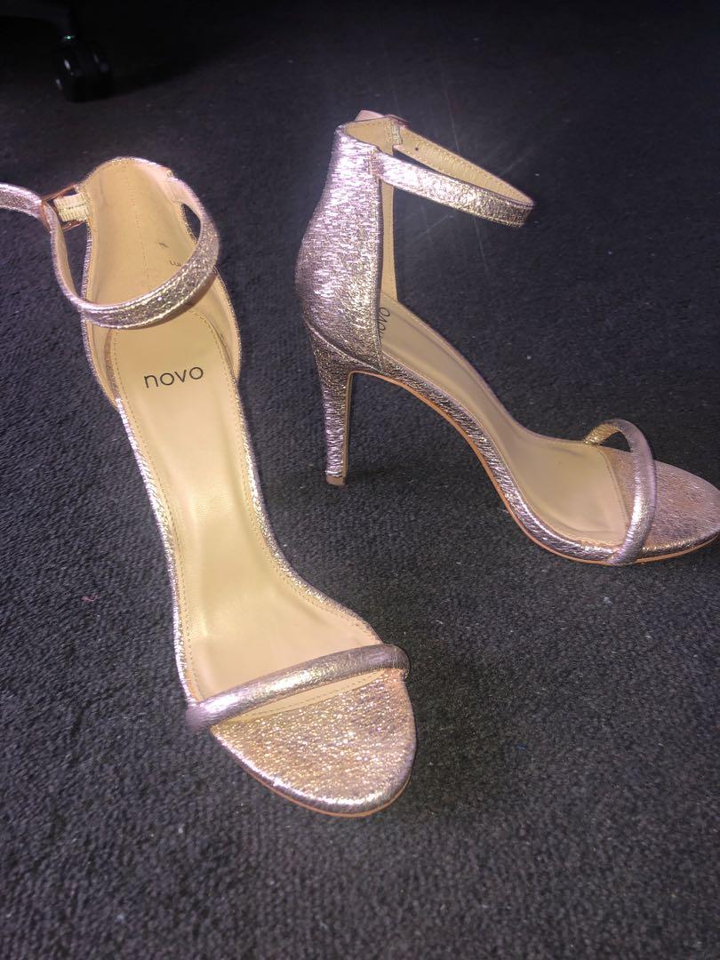 Rose gold deals heels novo