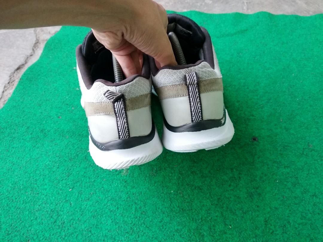Skechers equalizer deal outlet maker