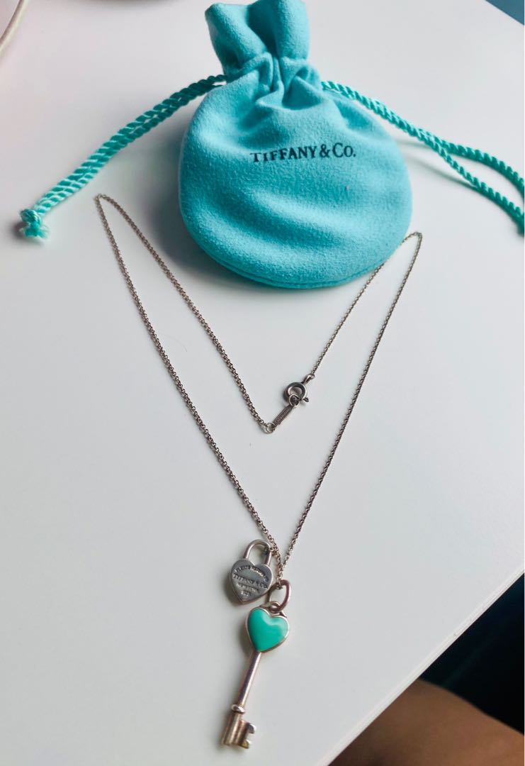 blue enamel heart key pendant necklace 