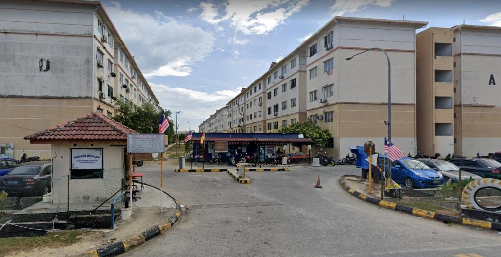 Wts Bmv Rumah Pangsapuri Seri Saujana Property For Sale On Carousell