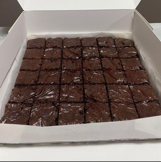 (Category: ) located in . Submitted by bakingwithloves (Listing ID 1093437455, Image 1). Description: .
