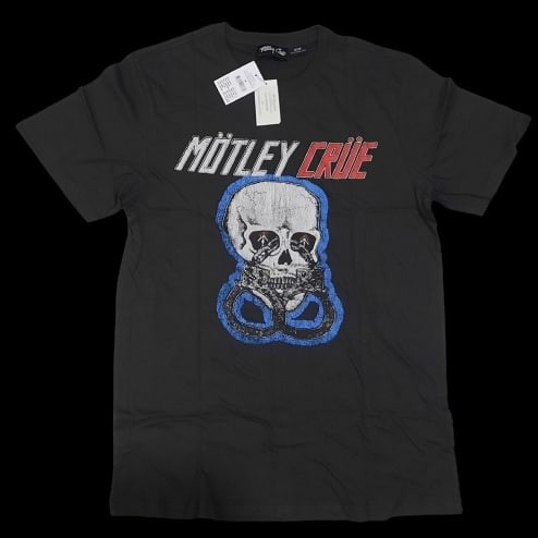 cotton on motley crue