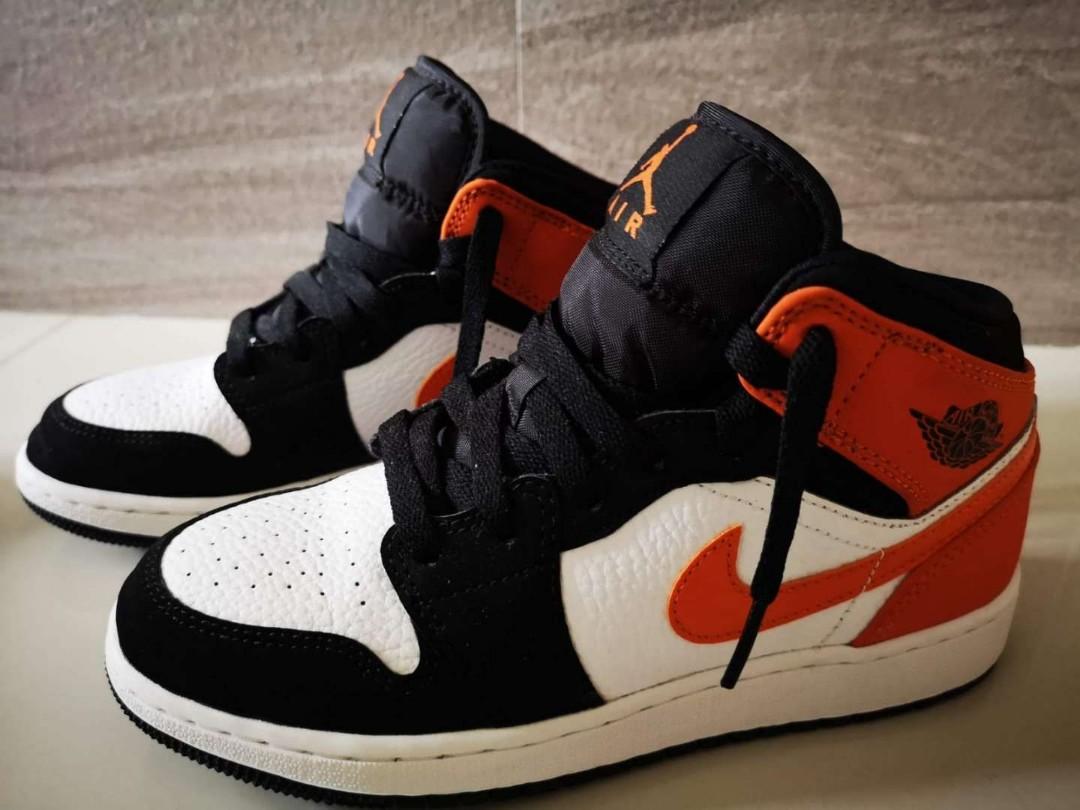 Shattered backboard clearance mid gs