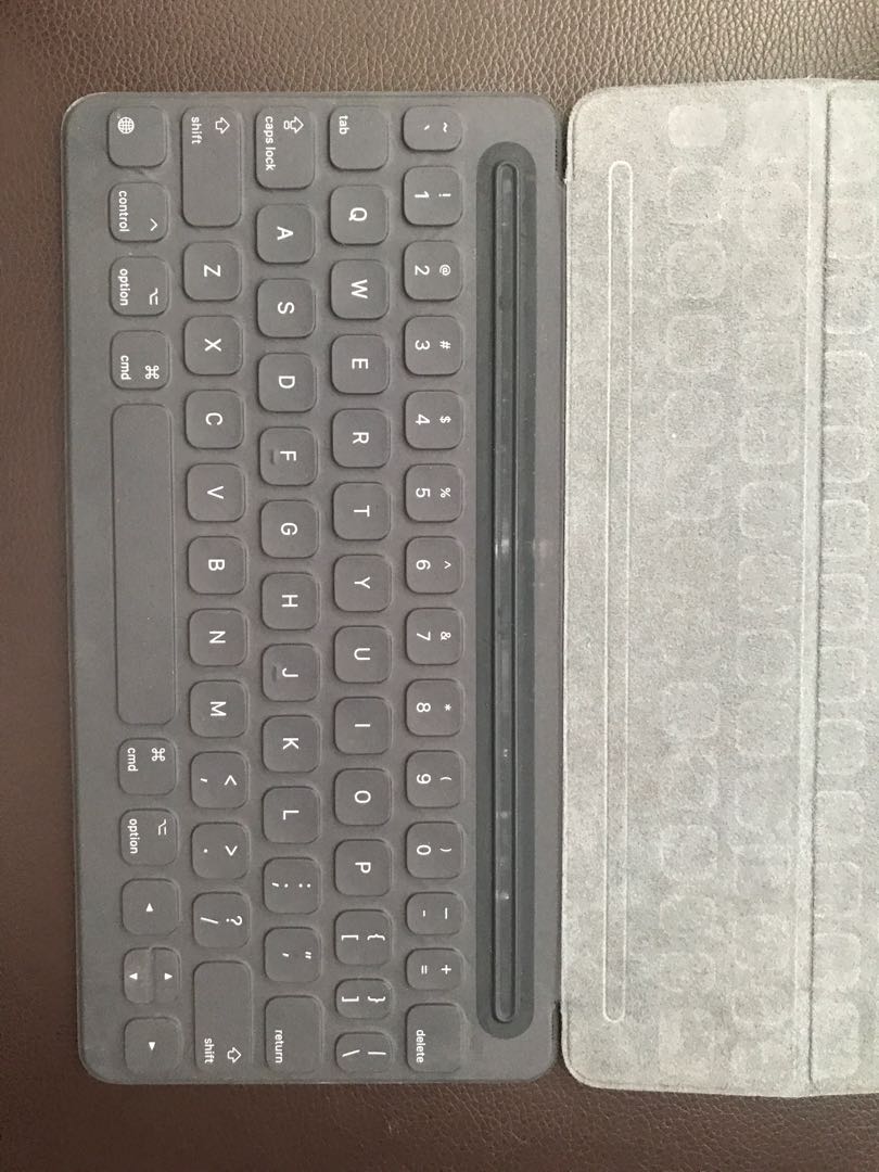 Apple iPad Bluetooth keyboard 10.5吋, 手提電話, 平板電腦, 平板電腦 iPad Carousell