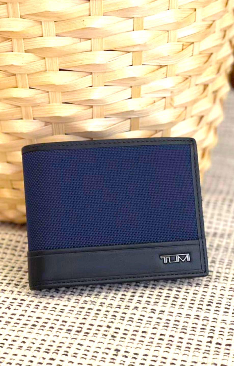 AUTHENTIC TUMI BIFOLD WALLET Men s Fashion Watches Accessories