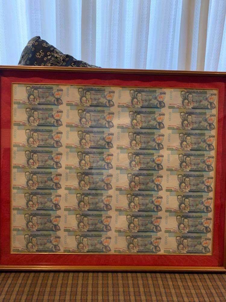 Bank Notes in a Frame (Category: Wall Decor) located in Taguig. Submitted by xpatriziam (Listing ID 1093383015, Image 2). Description: In perfect condition.