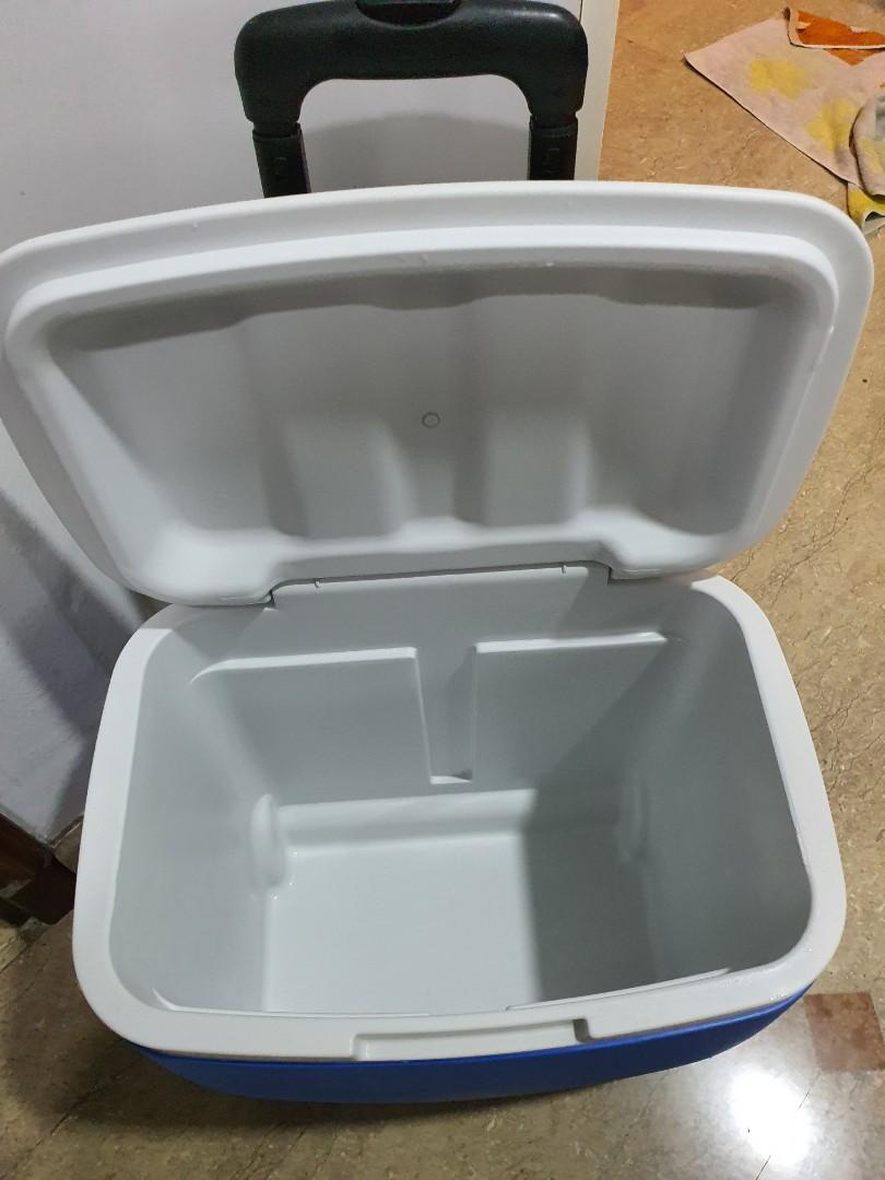 Big Cooler Box with Wheels (28 litres), Furniture & Home Living, Kitchenware & Tableware, Food