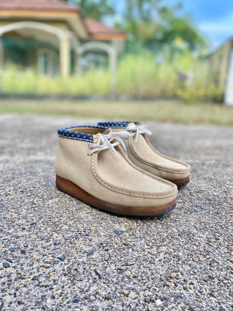 Clarks Wallabees Mid Cut