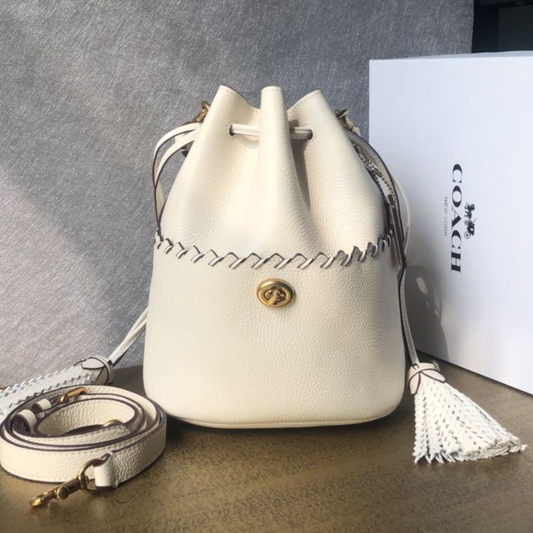 Coach lora bucket bag discount