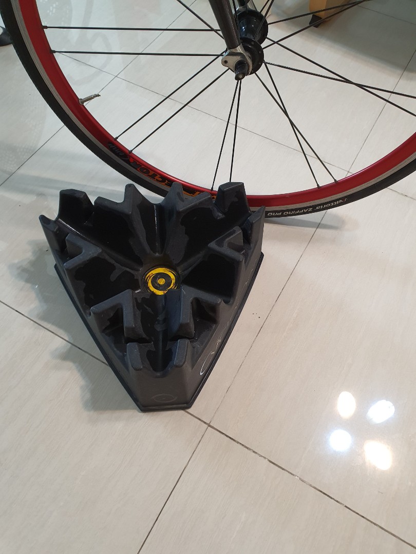 Cycleops riser block 2025