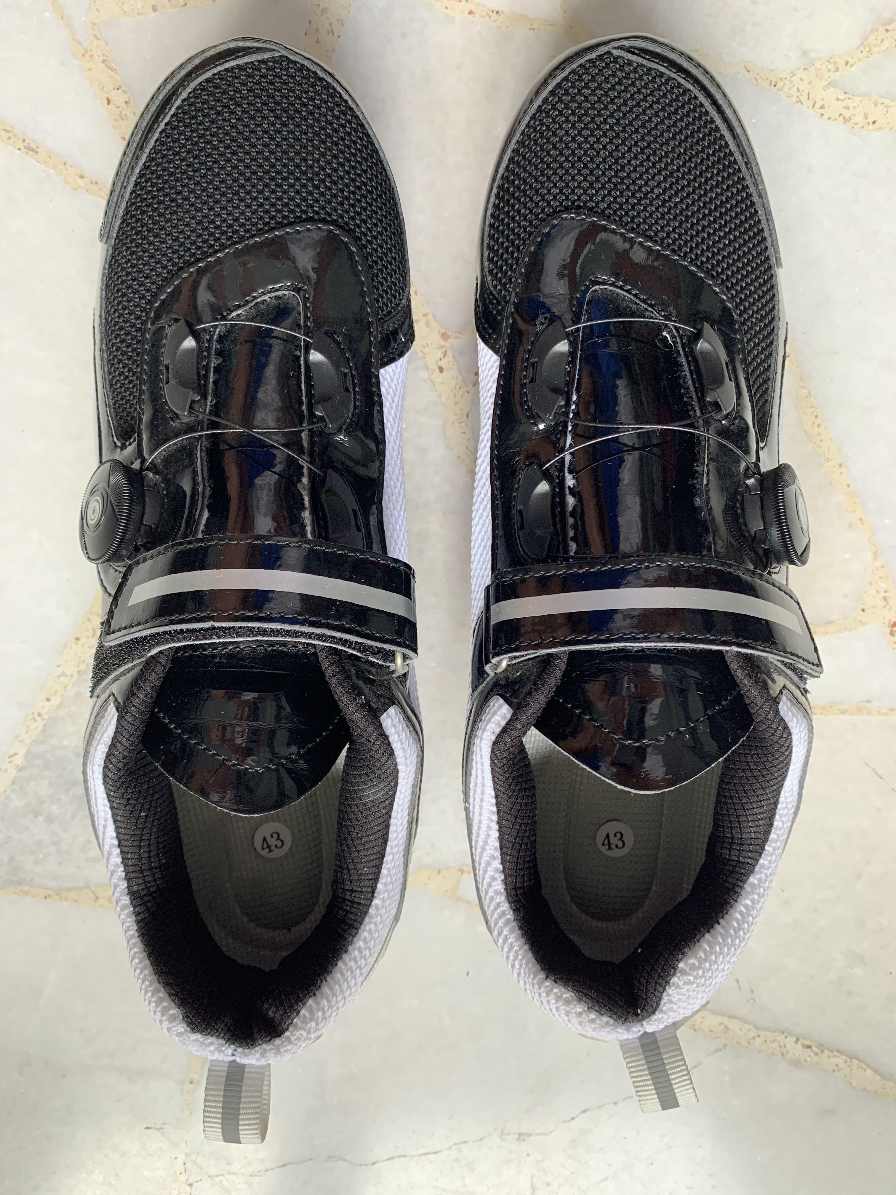 Cycling shoes for cage pedals clearance