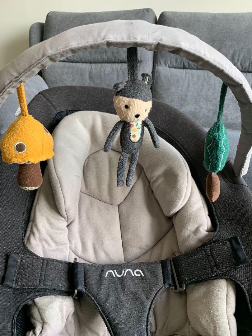 Nuna leaf discount toy bar cinder