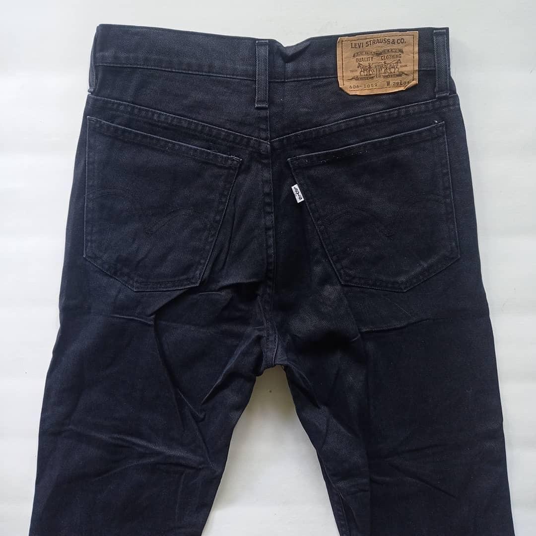 Levis 606, Fesyen Pria, Pakaian , Bawahan di Carousell