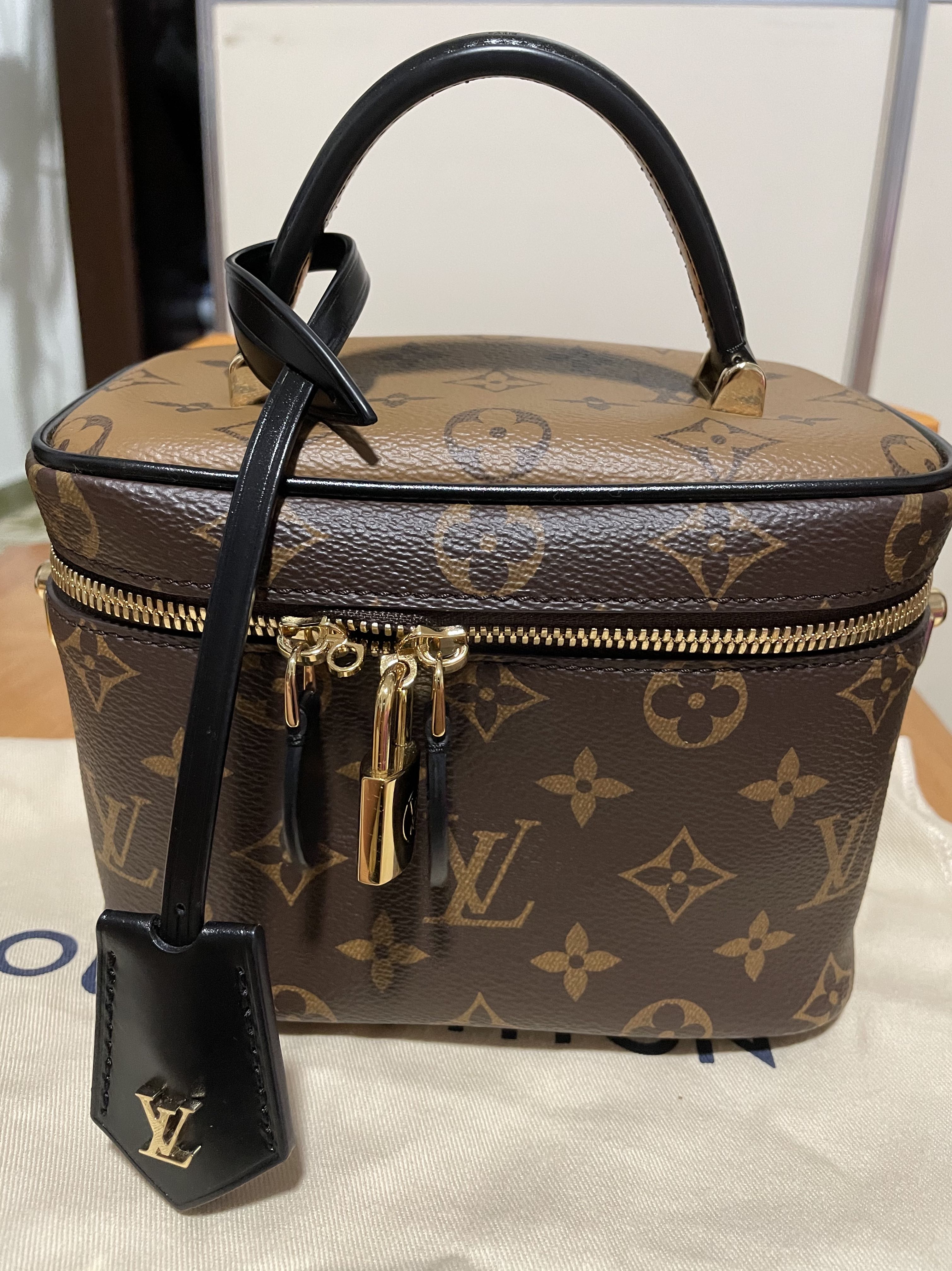 UNUSED LOUIS VUITTON Monogram Vernis Cannes PM Vanity Bag 2 way bag M53997
