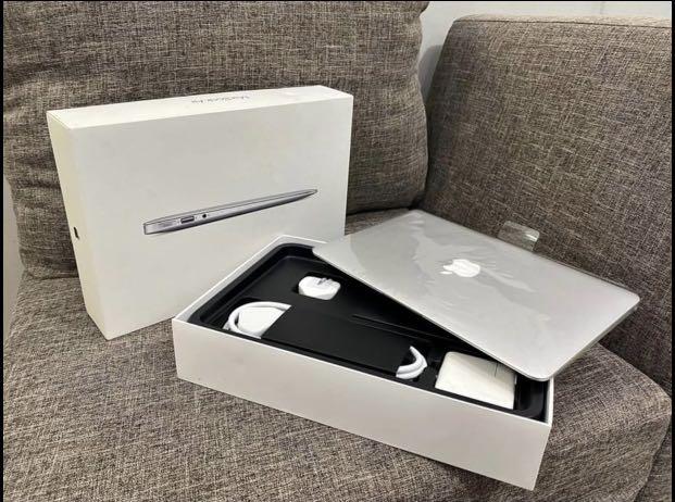 MacBook Air (11-inch, Early 2015) Complete with Box, Computers 