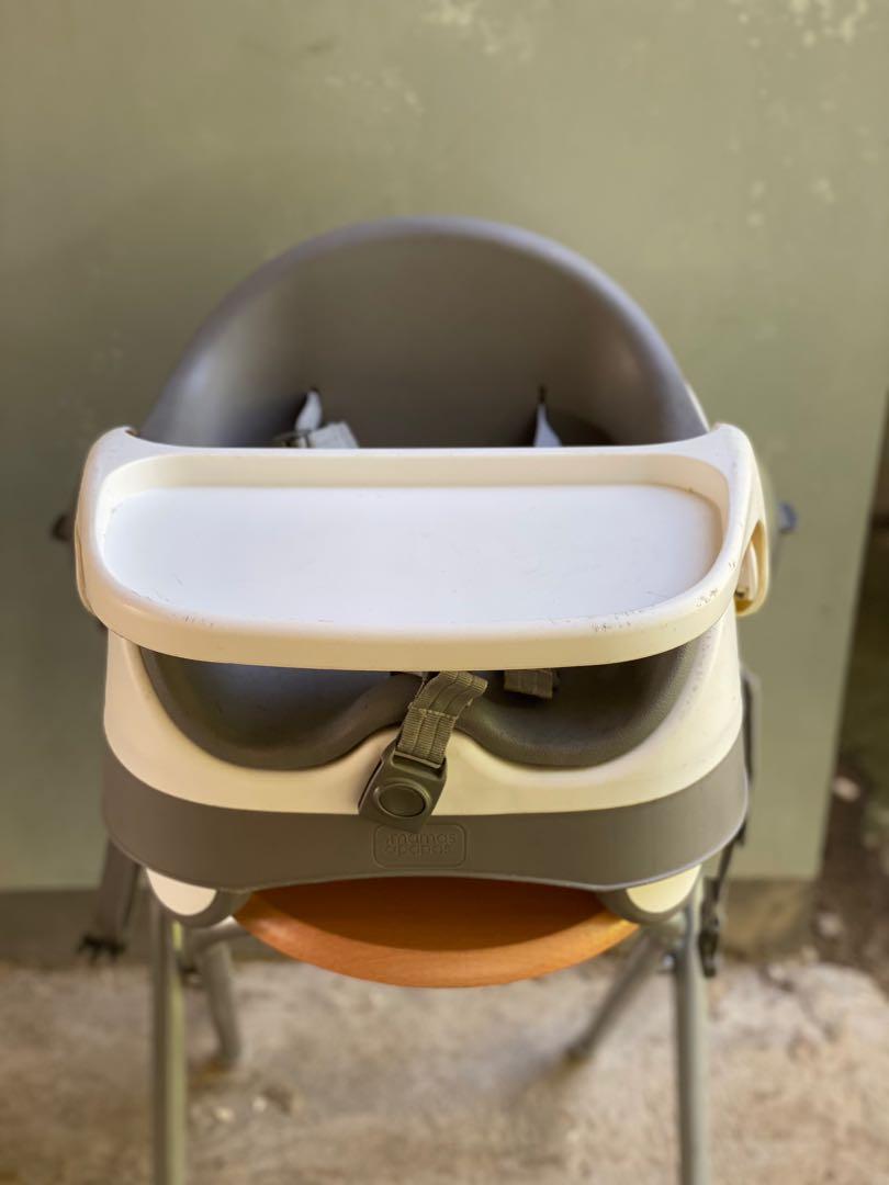 Mamas & Papas Booster Seat (Category: Baby High Chairs) located in San Pablo. Submitted by cgpreloved_ (Listing ID 1093256528, Image 2). Description: With scratches, 7/10 condition. WITH FREE SILICON BIB.