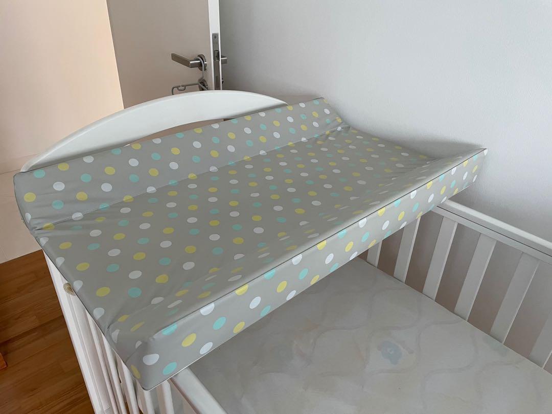 Mothercare Universal Cot Changer, Babies & Kids, Bathing & Changing
