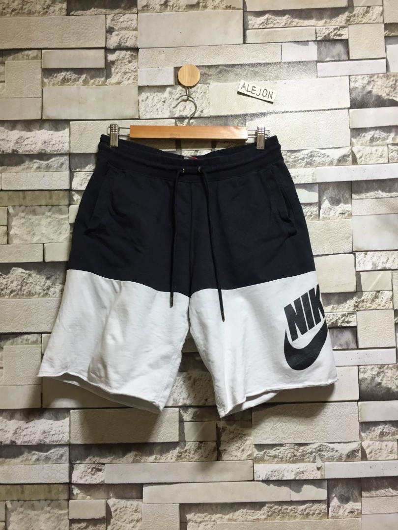 Nike two tone shorts new arrivals