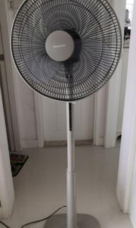 （分類：）位於 。 由 agneshcy522 提交（商品編號 1093443769，圖片 1）。簡介： 。