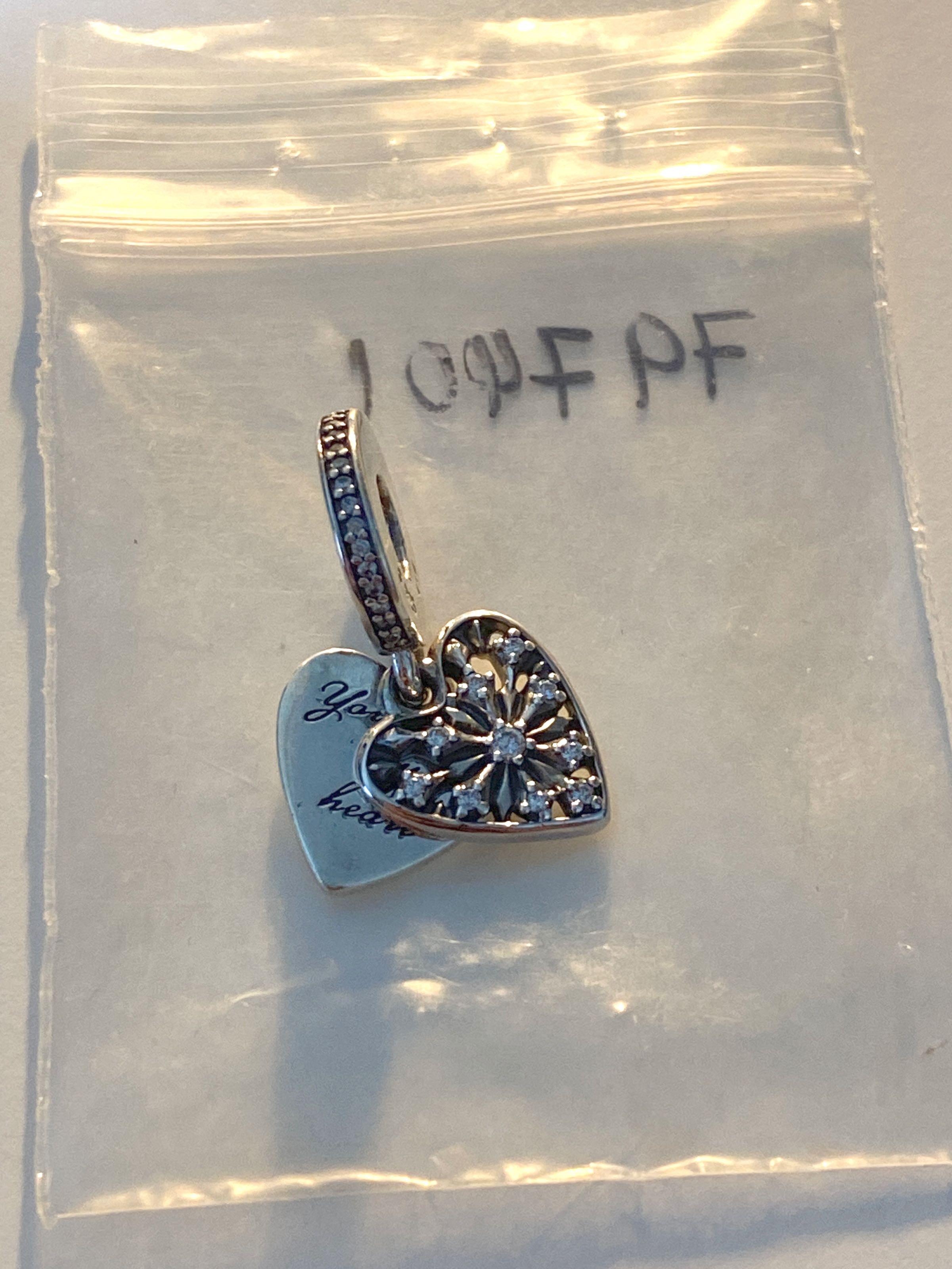 Heart of winter charm pandora best sale