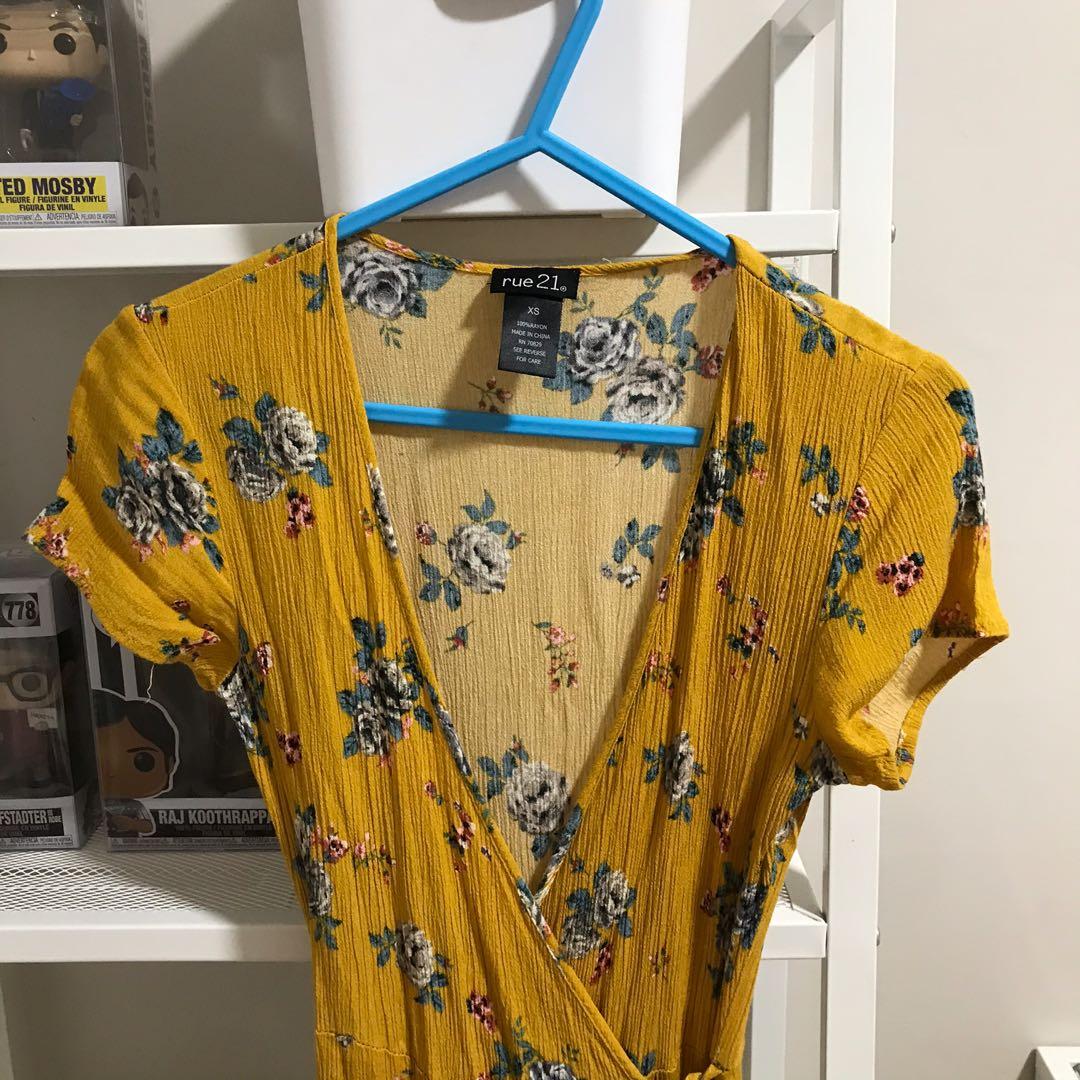 Rue 21 deals yellow dress