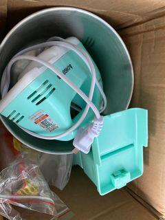 Stand mixer