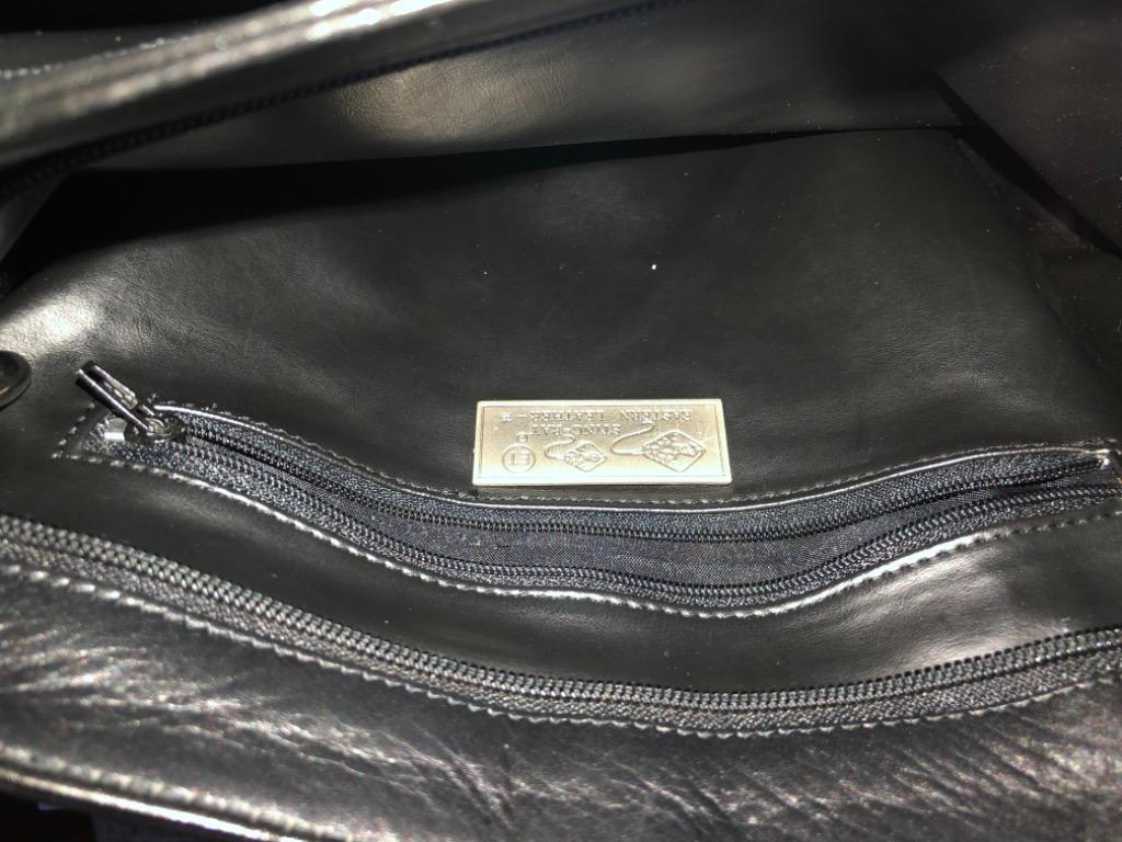 Stingray bag, Women's Fashion, Bags & Wallets, Shoulder Bags on Carousell