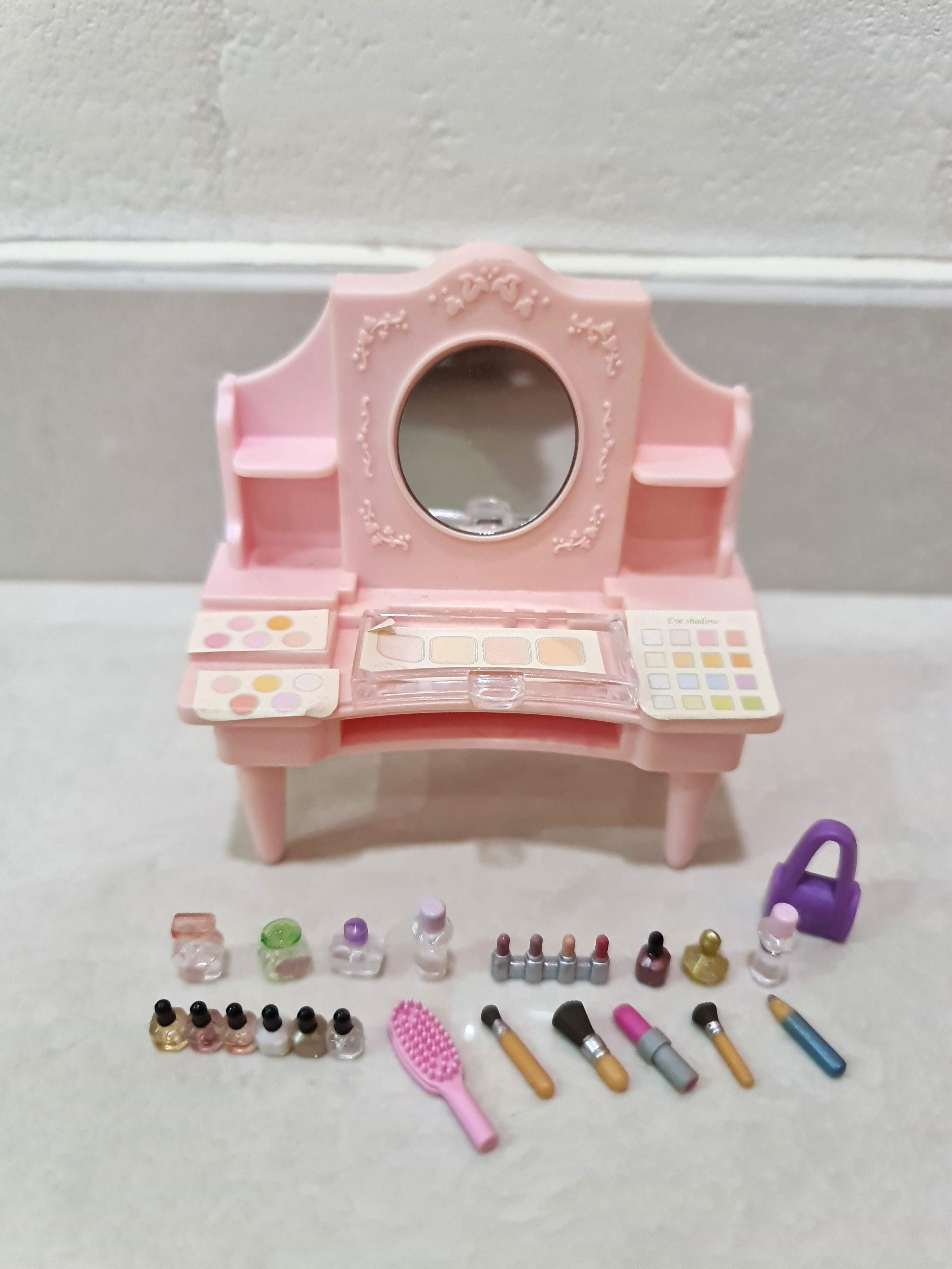 Sylvanian Families Make Up Dressing Table