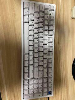 White/Black PBT Doubleshot Keycaps White/Black PBT Doubleshot Keycaps