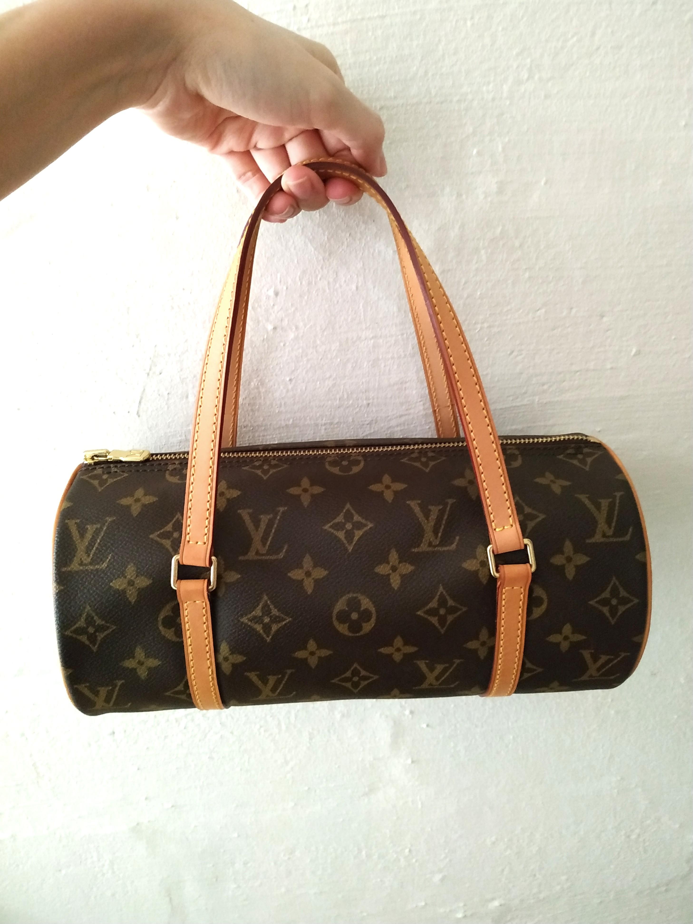 Louis Vuitton Papillon Handbag 280207