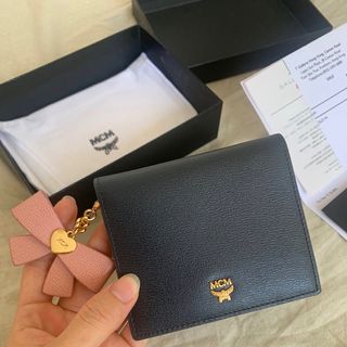 （分類：）位於 。 由 st_hk_store 提交（商品編號 1093636890，圖片 1）。簡介： 。