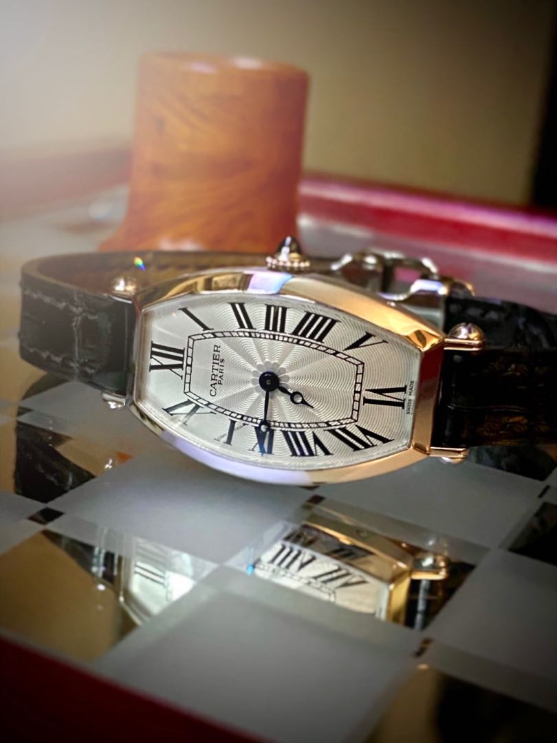 Cartier tonneau cheap 2019