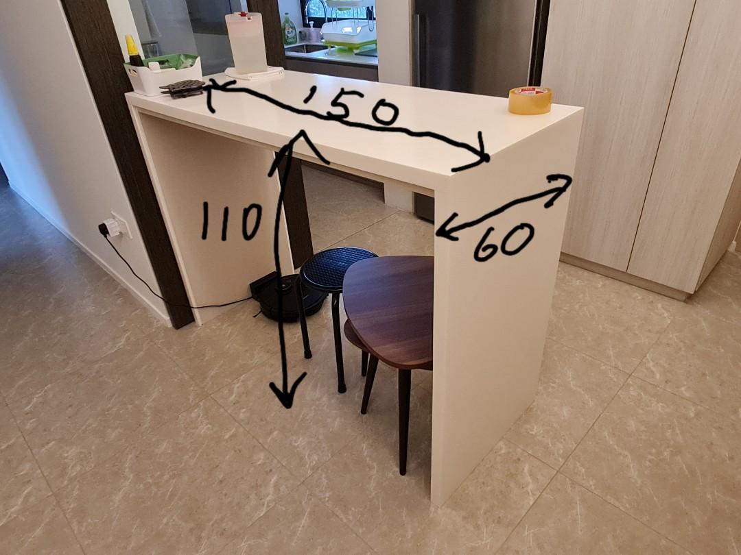 Quartz on sale bar table