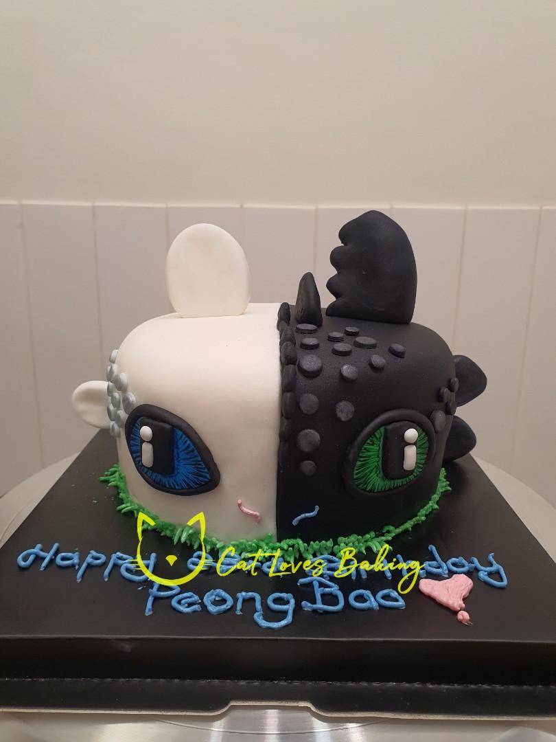 Dragon Master Trainer of Dragons Birthday Cake Topper with Night Fury |  NineLife - Australia
