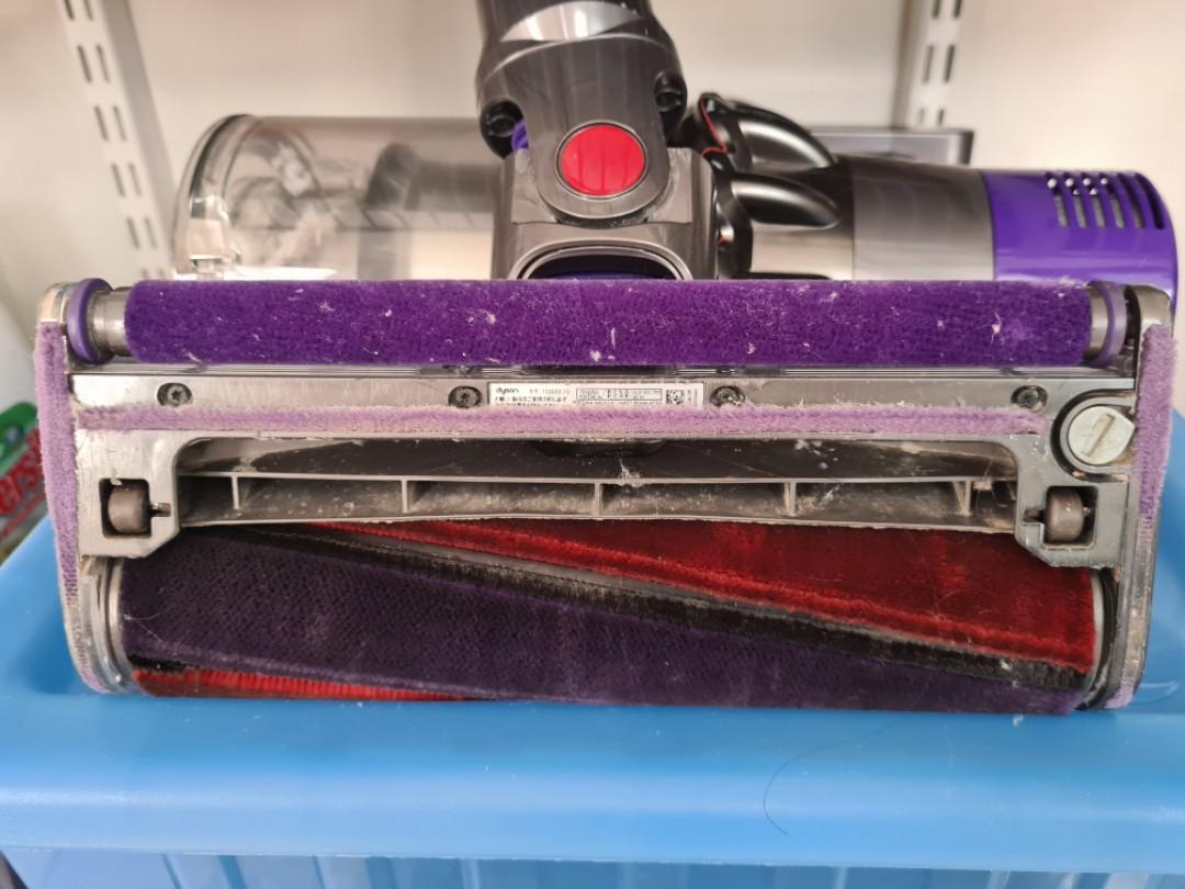 Dyson V10 vacuum head floor, TV & Home Appliances, Vacuum Cleaner