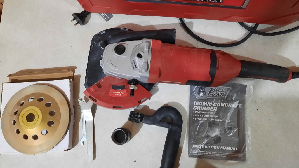 Full boar top concrete grinder