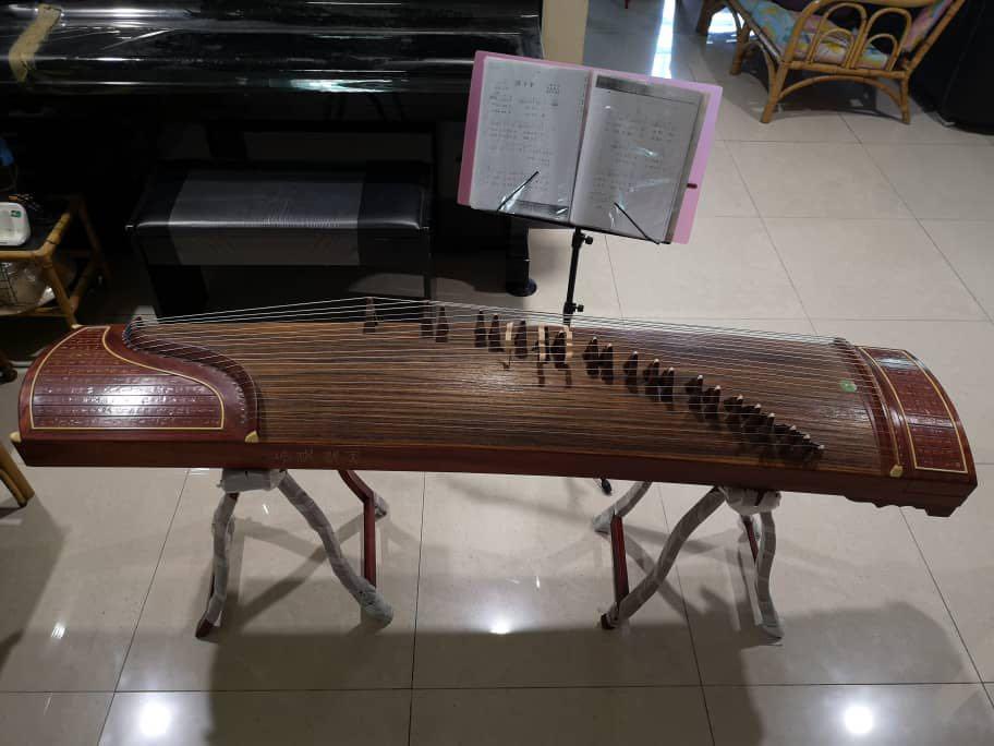 Guzheng for sale, Hobbies & Toys, Music & Media, Musical Instruments on
