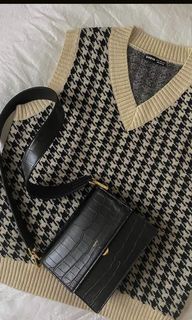(Category: ) located in . Submitted by shoppinobsession (Listing ID 1093505039, Image 1). Description: .
