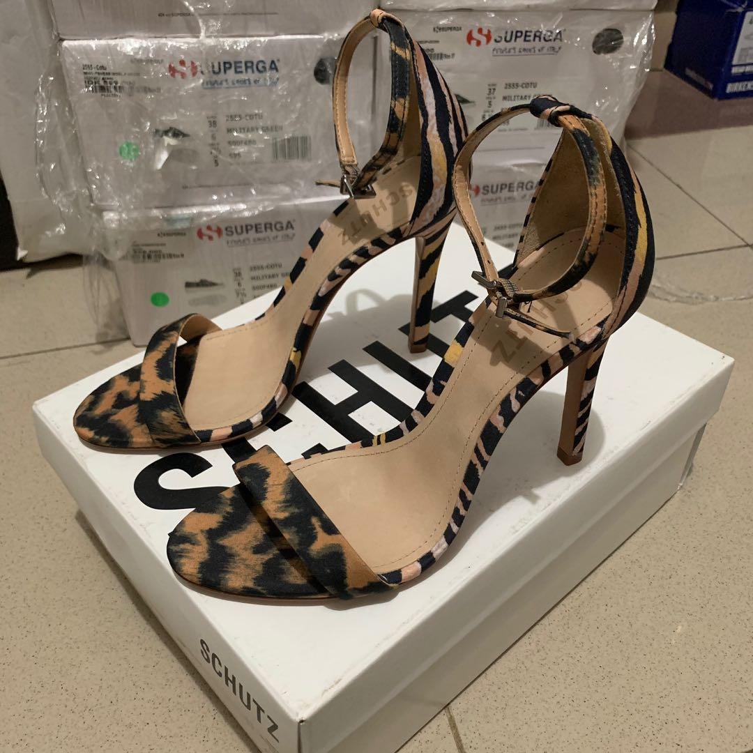 Schutz sales leopard heels