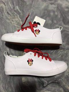 Repriced! Minnie Mouse Mickey Mouse Limited Edition World Balance