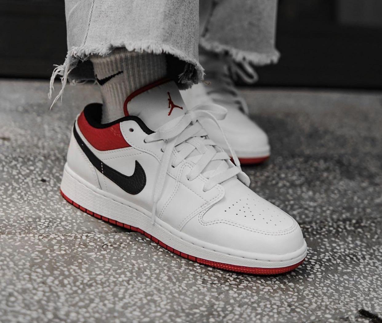 Air jordan 1 low white black red shop