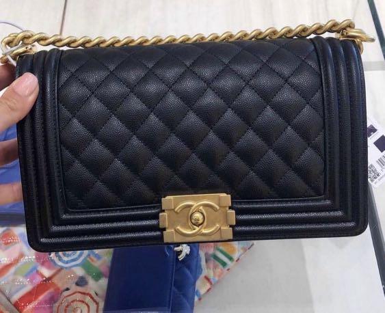Chanel le boy cheap black caviar