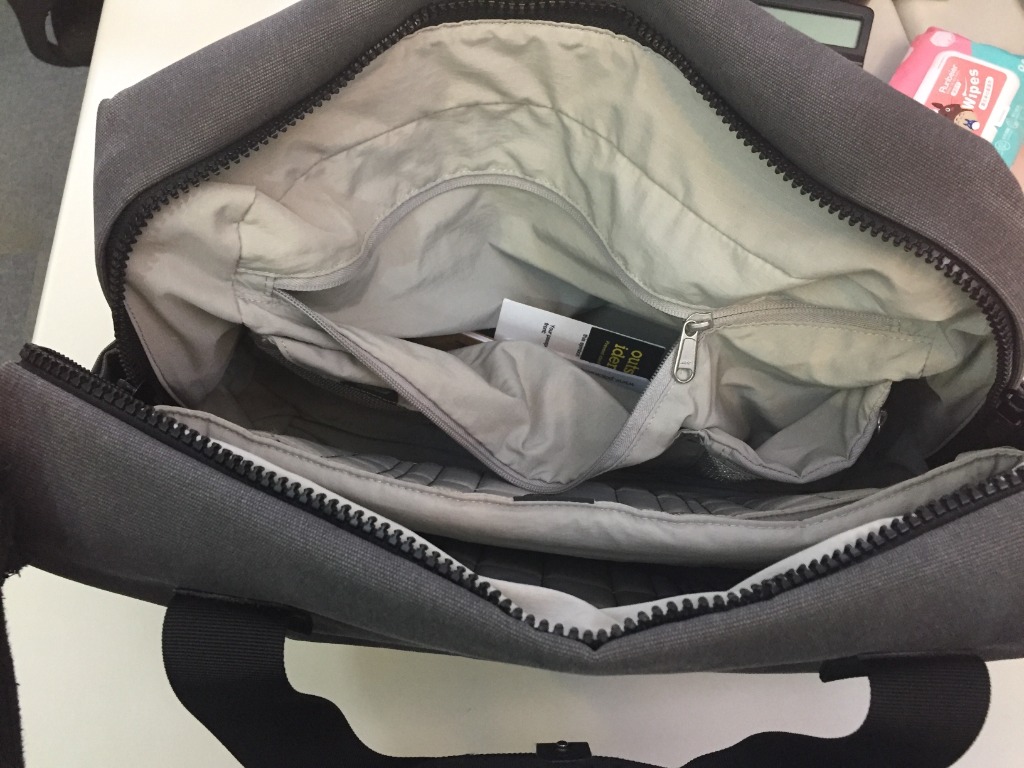 Pacsafe intasafe z400 shoulder bag 2025