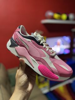 Pink top pumas rsx