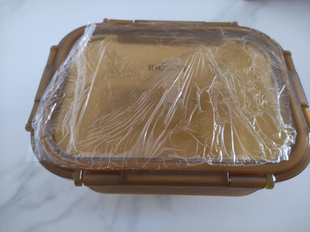 Pyrex Glass Storage Container (Frozen Series), Everything Else on Carousell